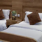 البيلسان الذهبي 1